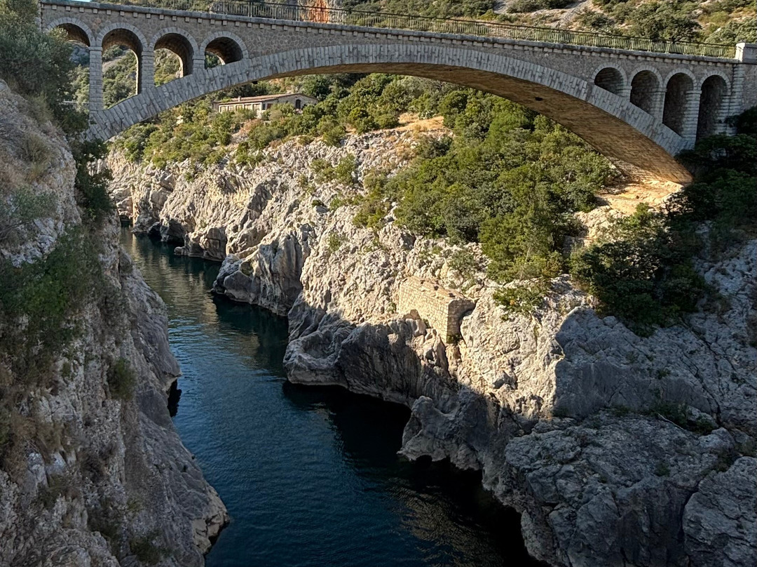 Pont du Diable-Saint-Jean-de-Fos必去景点