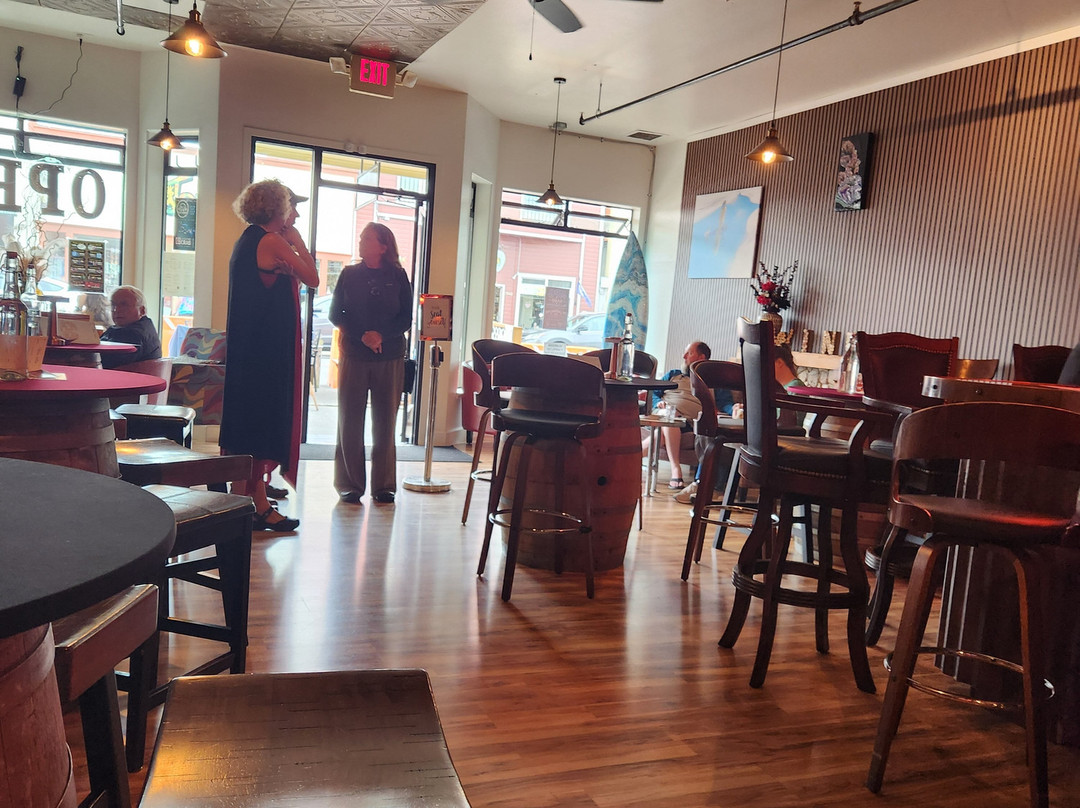 The Laughing Crab Gallery & Tasting Room-弗洛伦斯必去景点