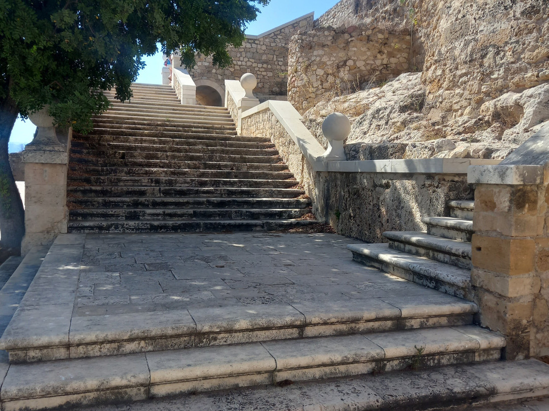 Denia Castle and Archaeological Museum-德尼亚必去景点