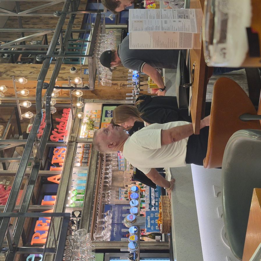 睿尔帕蕾思酒店-旅行者