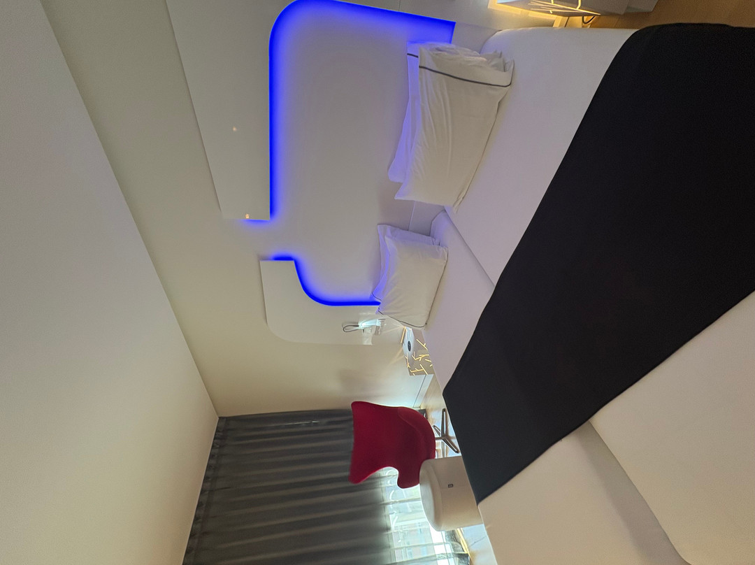 水晶宫欧洲之星酒店主图
