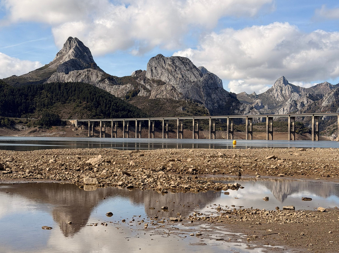 Embalse De Riaño-Riano必去景点