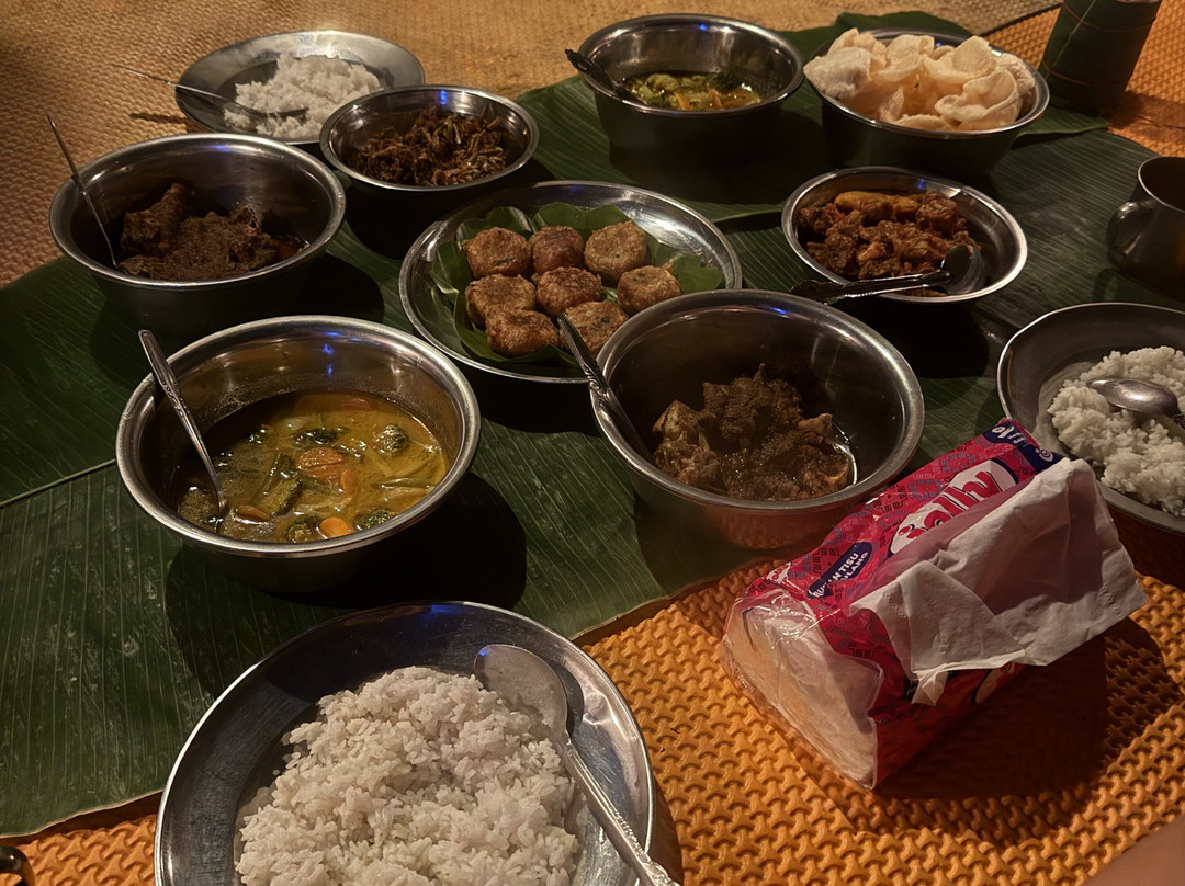 Sumatra Tour Adventures-武吉拉旺必去景点