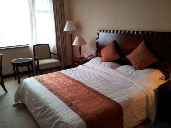 维也纳国际酒店上海火车站龙门店-客卧