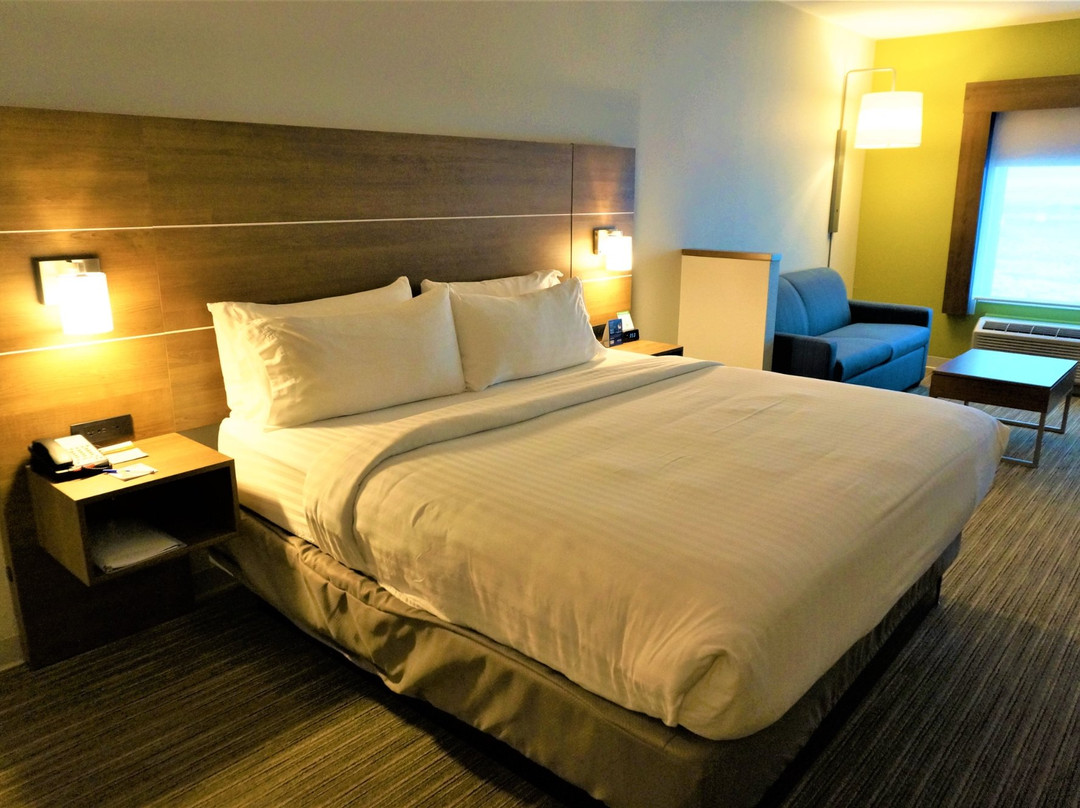 Holiday Inn Express & Suites Chadron By IHG主图