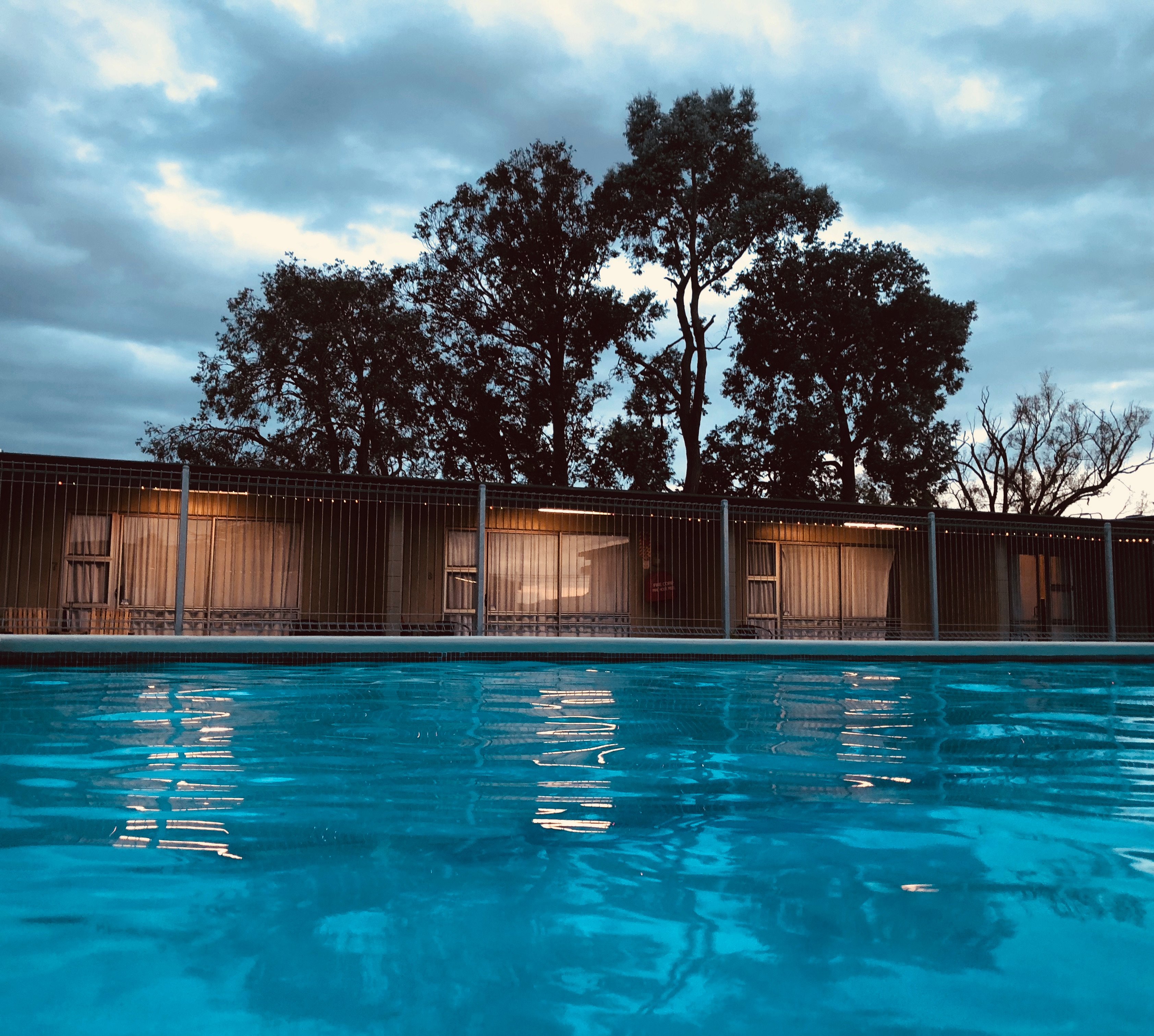 Thornton Lodge Motel-官方