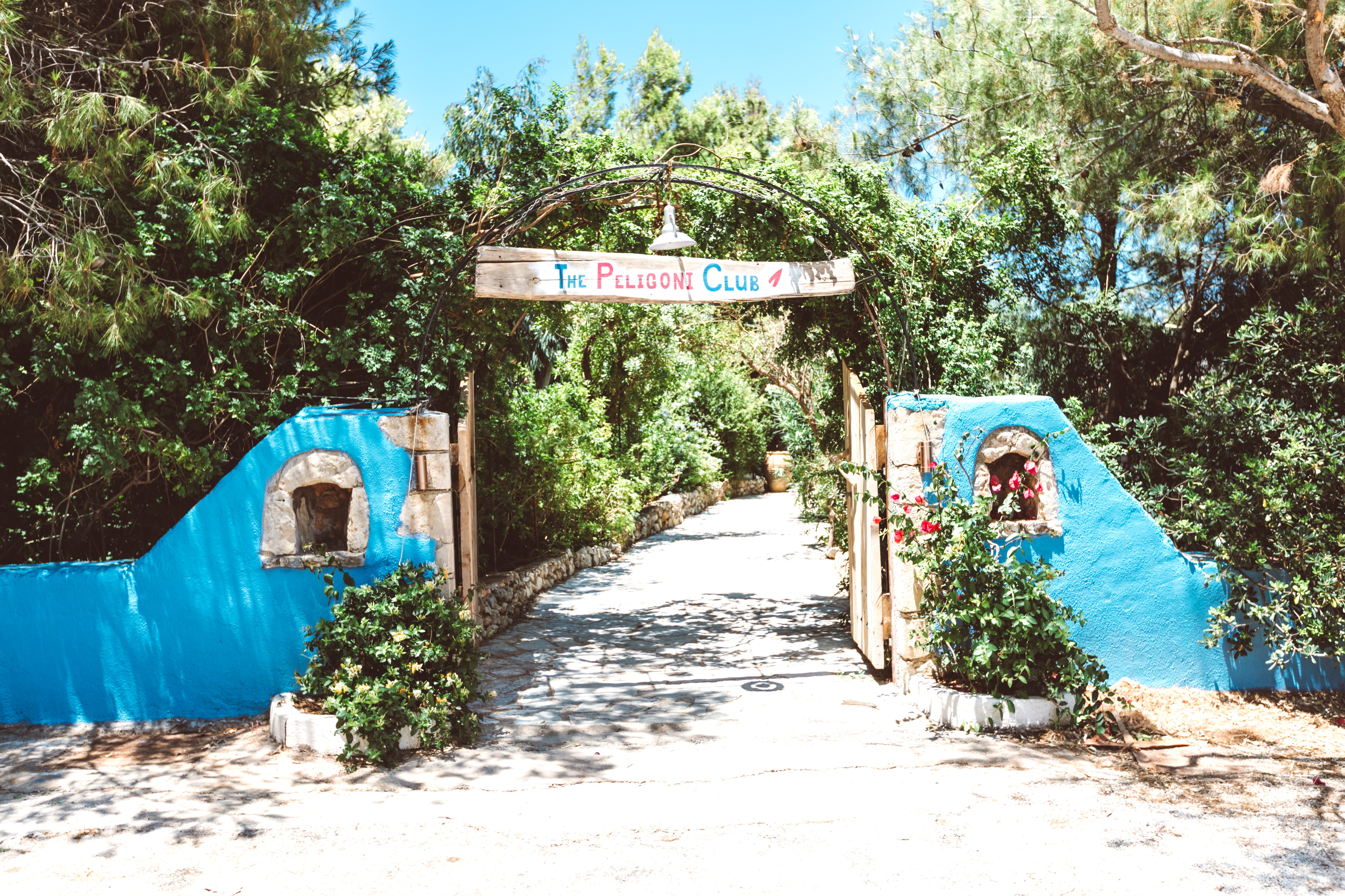 The Peligoni Club-官方