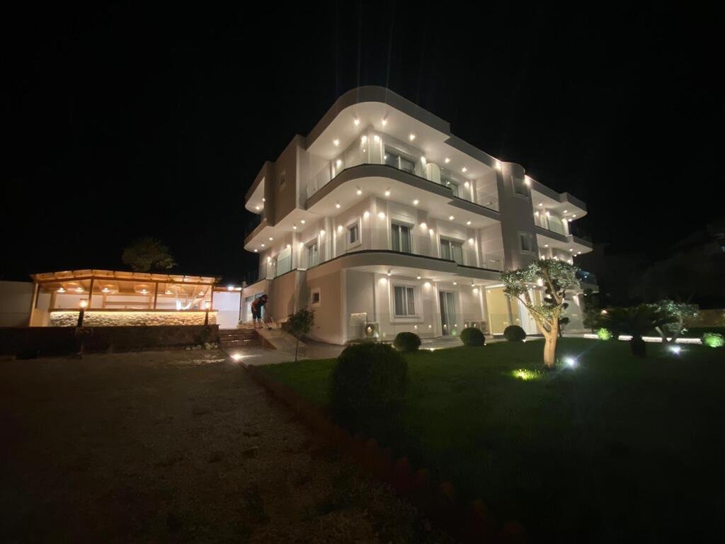 Blue Water Hotel Ksamil-官方