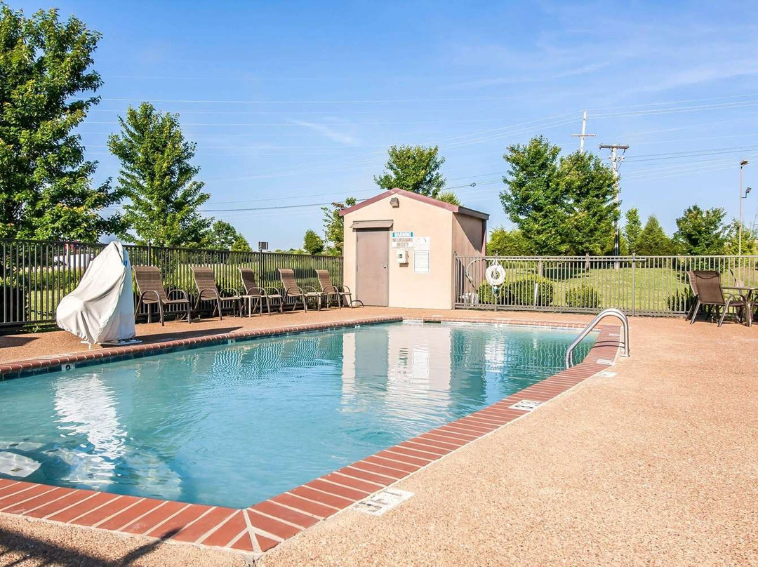 Comfort Inn Jackson I-40主图