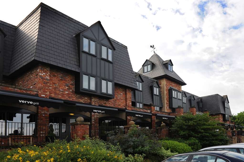 Village Hotel Warrington-官方