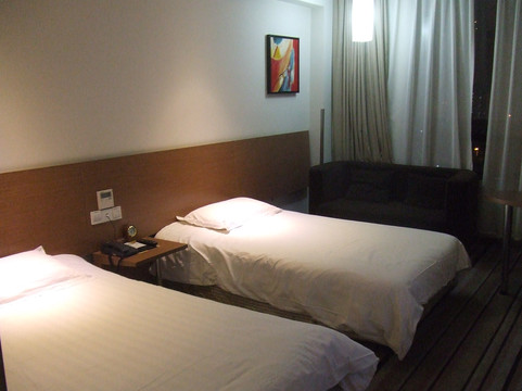 和颐酒店(上海浦东张江园区广兰路地铁站店)主图