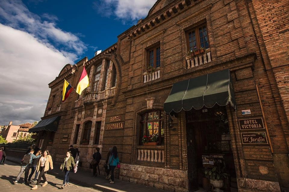 维多利亚酒店主图