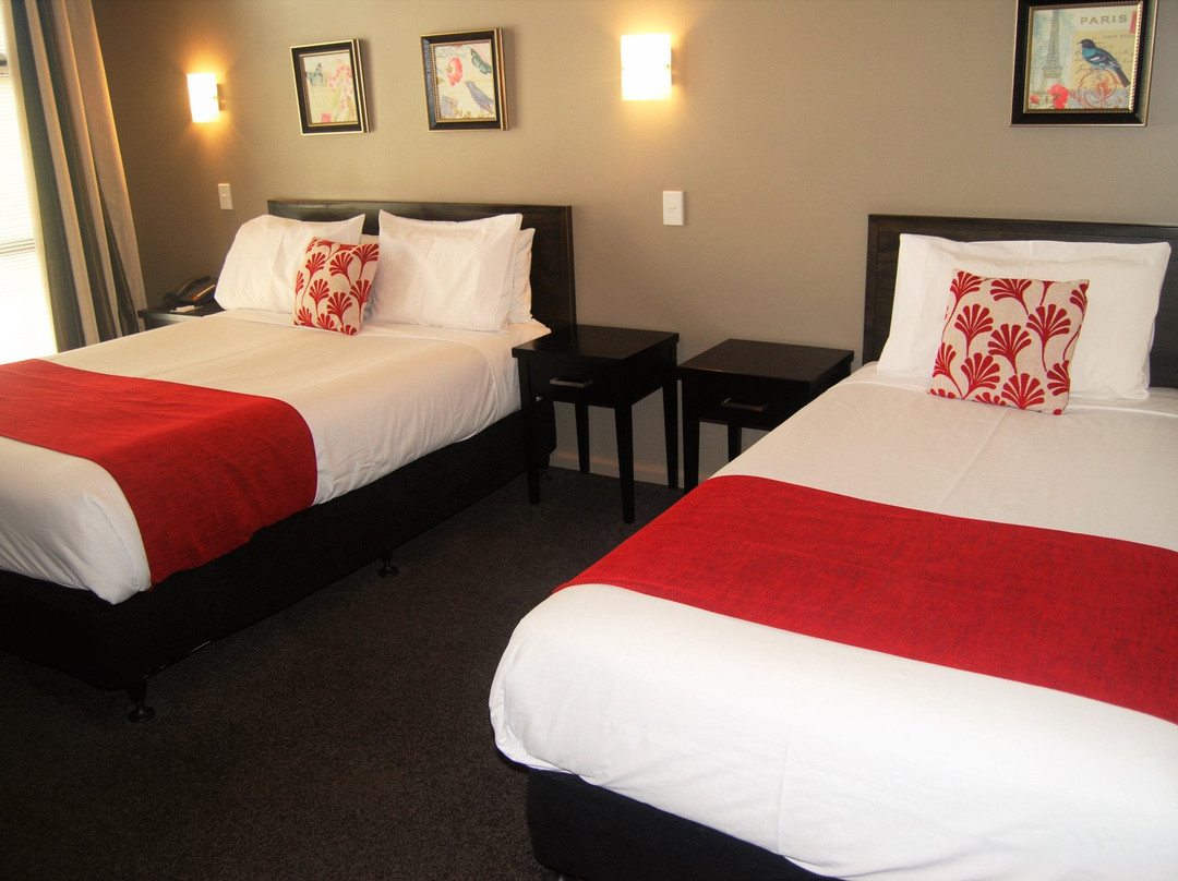 国敦新普利茅斯中央大酒店