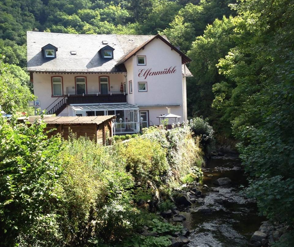 Immerath酒店住宿-Hotel Elfenmühle