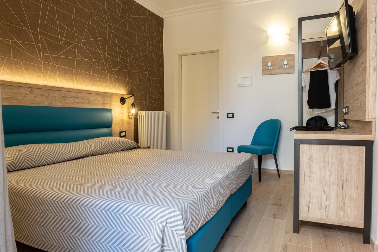 Cuneo Hotel-官方
