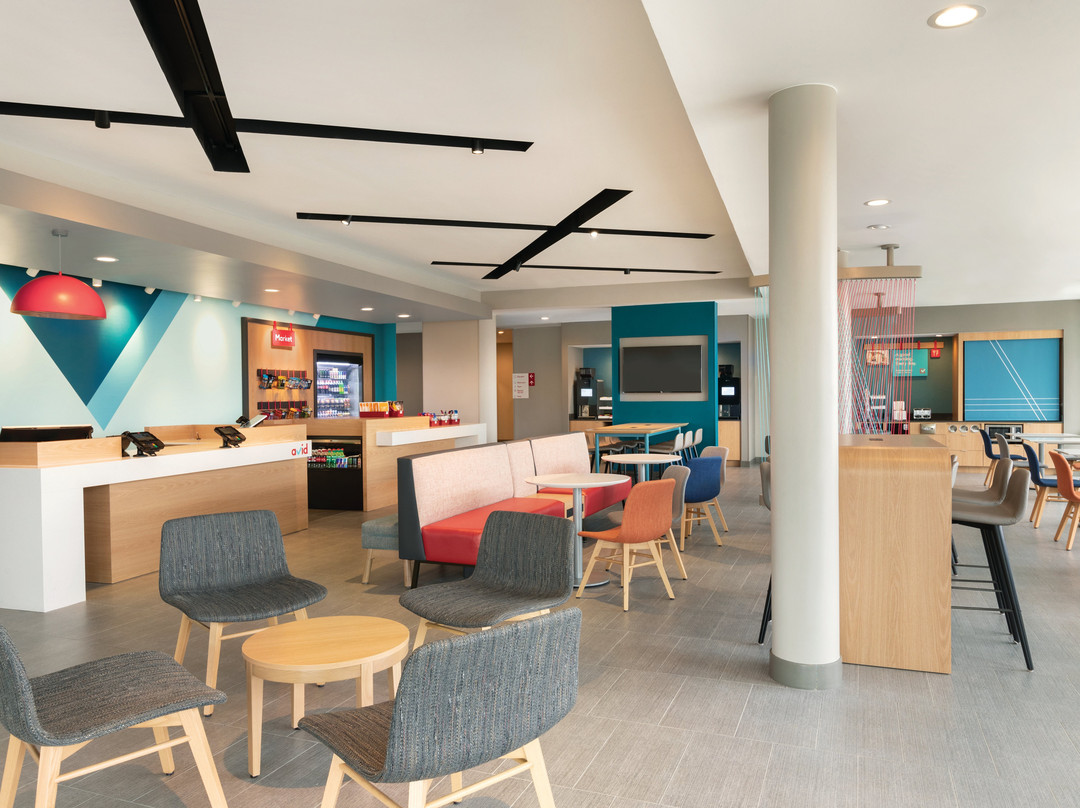 avid Hotel Ft Lauderdale Airport - Cruise by IHG