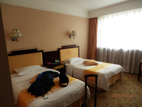 神湖大酒店主图