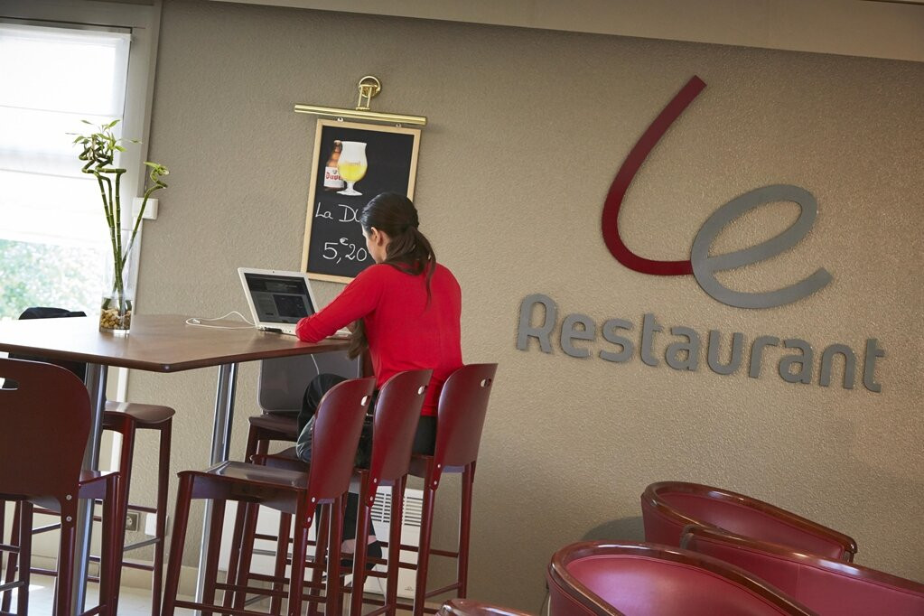 Campanile Lille Ouest - Lomme主图