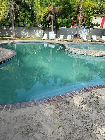 Solace by the Sea主图