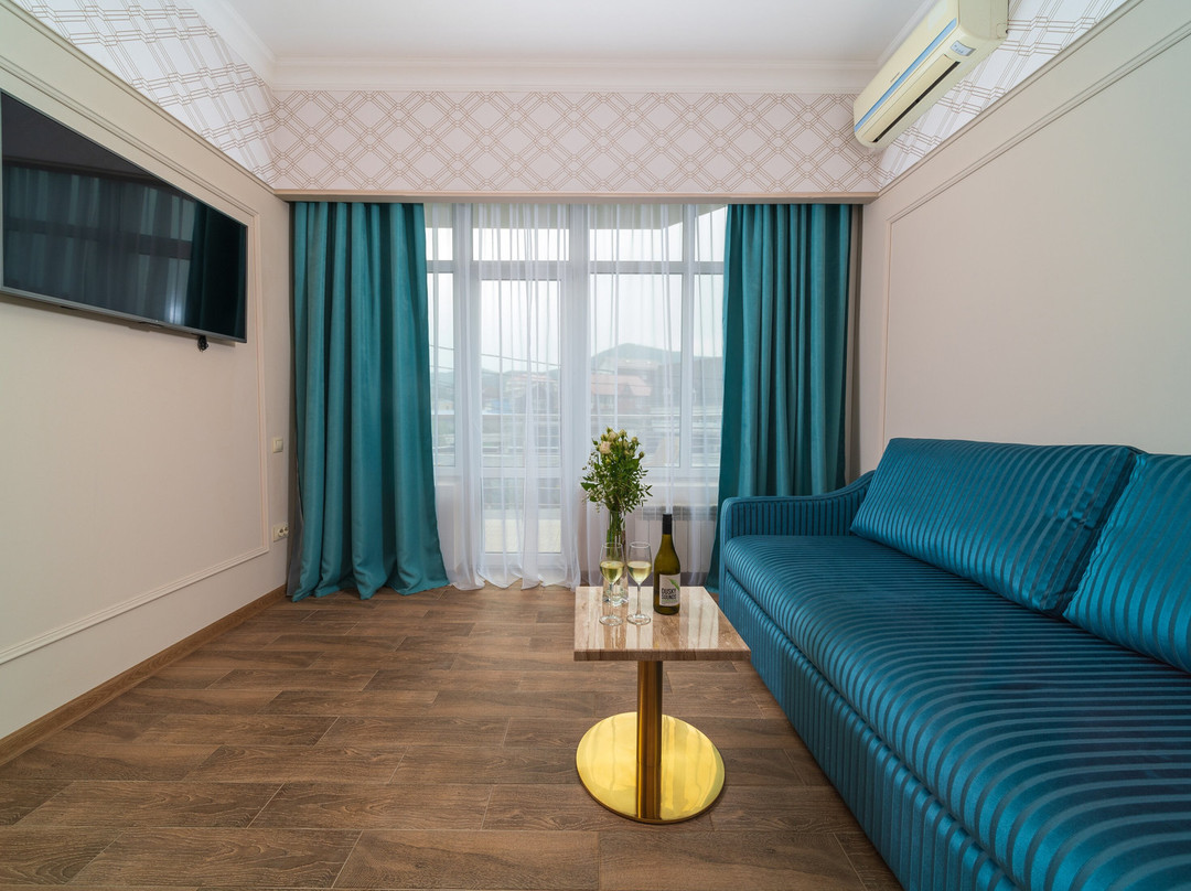 Xander Hotel