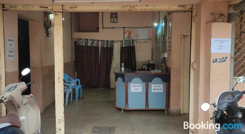 SPOT ON 83075 Hotel Aashiyana