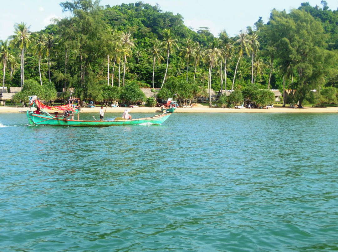 Koh Tonsay (Rabbit Island)景点图片