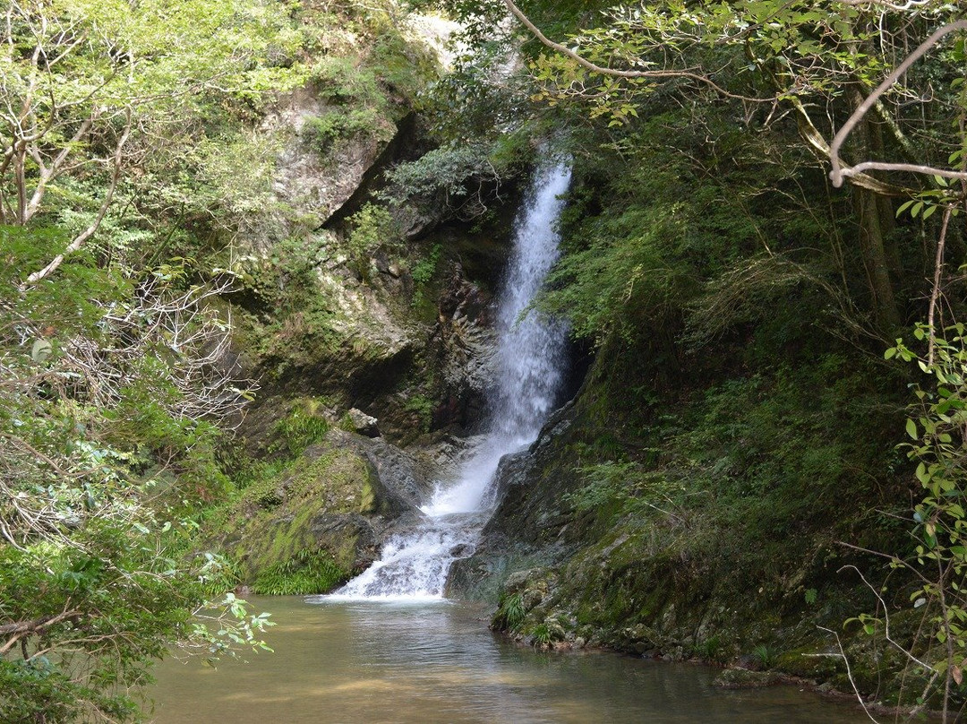 Niji no Taki Waterfall景点图片