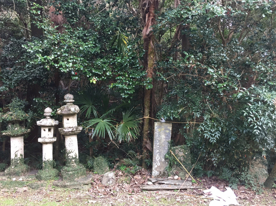 Takuzudama Shrine