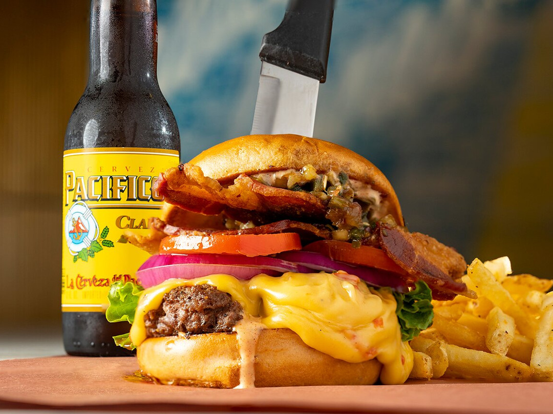 West University Place旅游景点-Palace Social