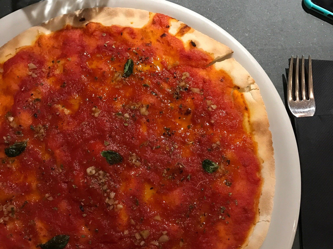 Wood Pizzeria