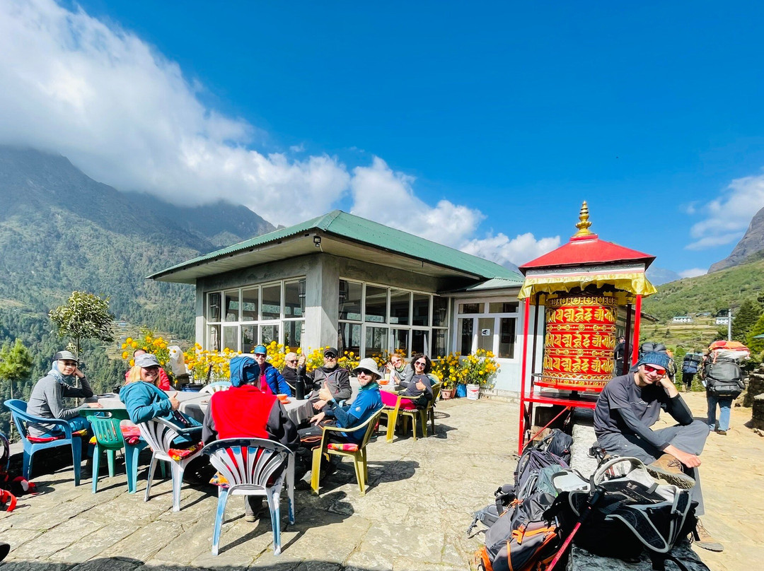 Hilltop Lodge and Restaurant