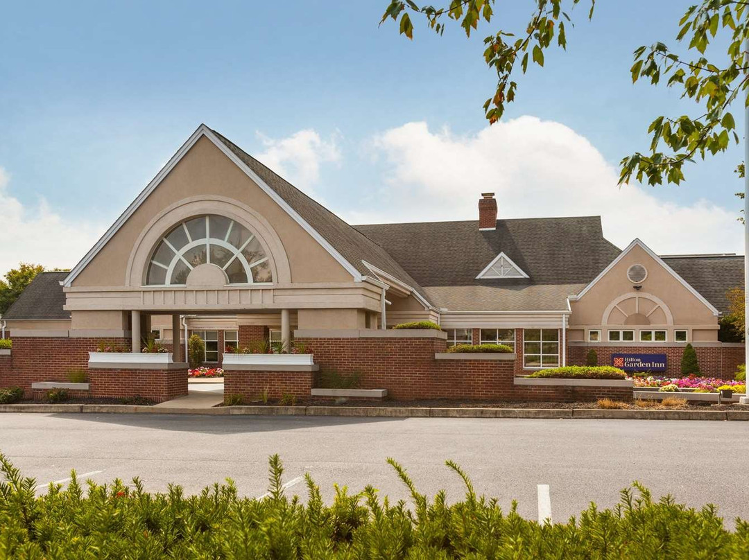 兰开斯特希尔顿花园酒店主图