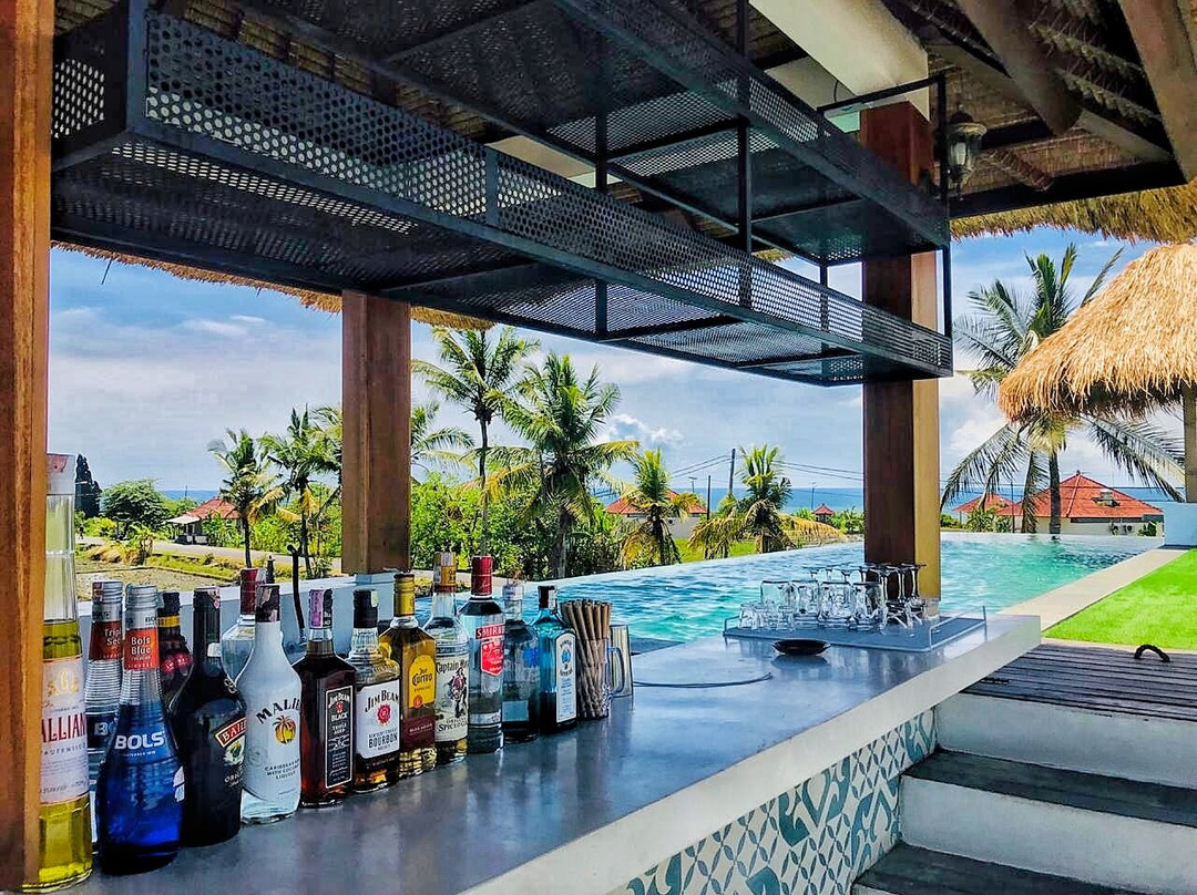 Swell Hotel, Pool Bar & Restaurant