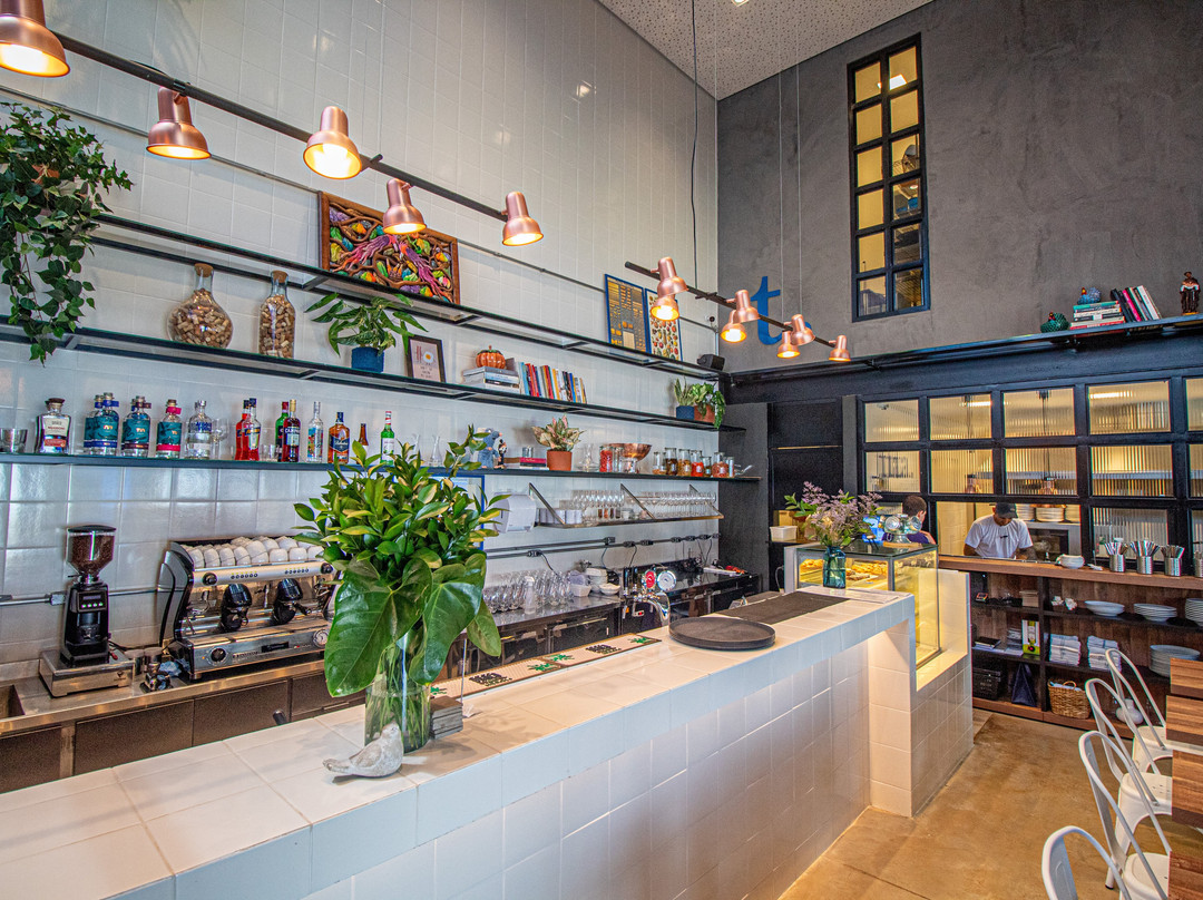 tita. Café & Restaurante