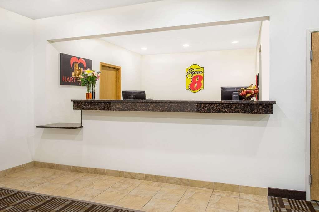 Super 8 by Wyndham Cedar Falls主图