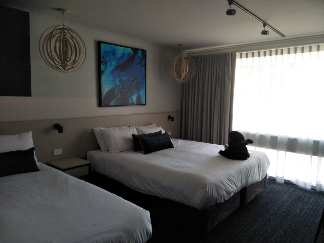 Nightcap at Gateway Hotel主图