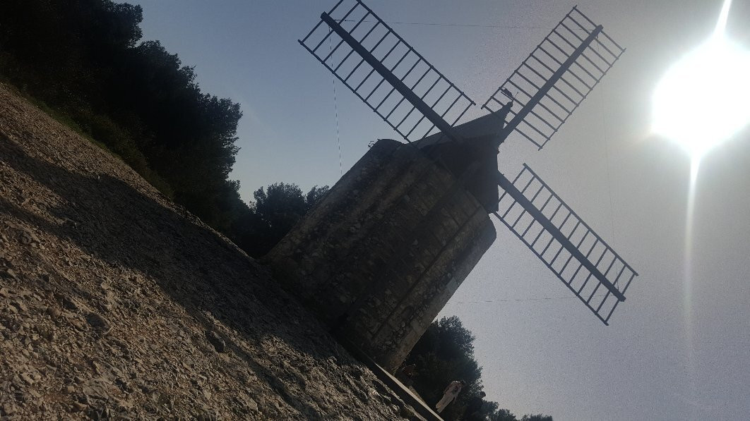 Le Sentier des Moulins d'Alphonse Daudet-Fontvieille必去景点