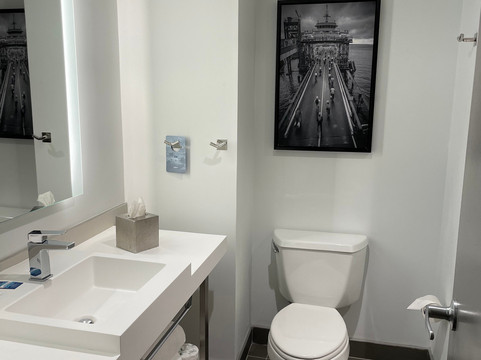 西雅图机场丽筠酒店主图