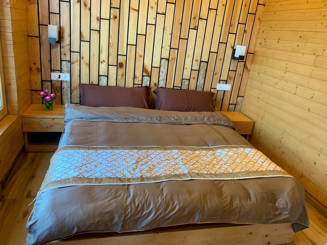 Rooftop Cottages主图