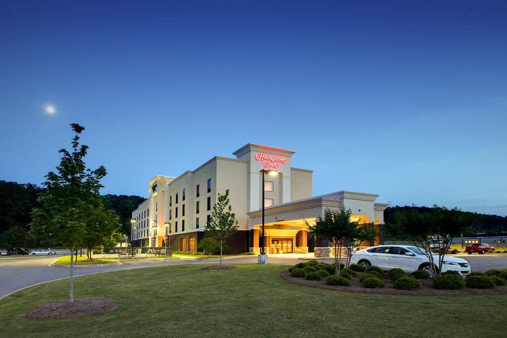 Hampton Inn Birmingham/leeds主图