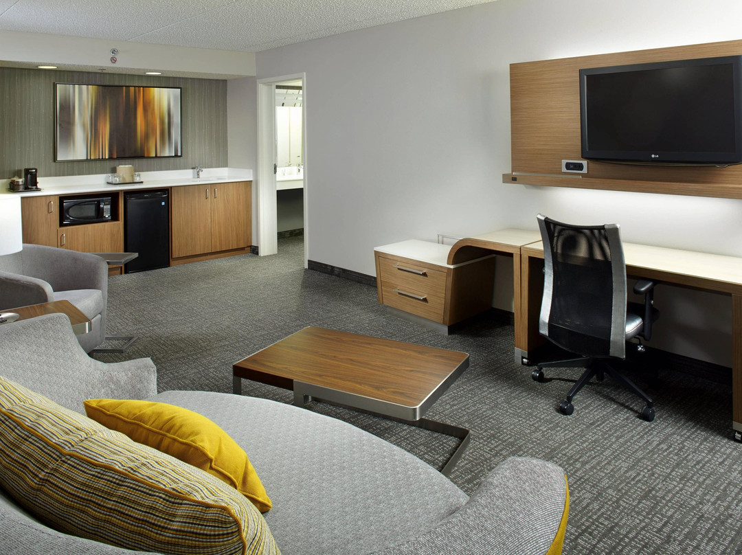 Courtyard by Marriott Detroit Brighton主图