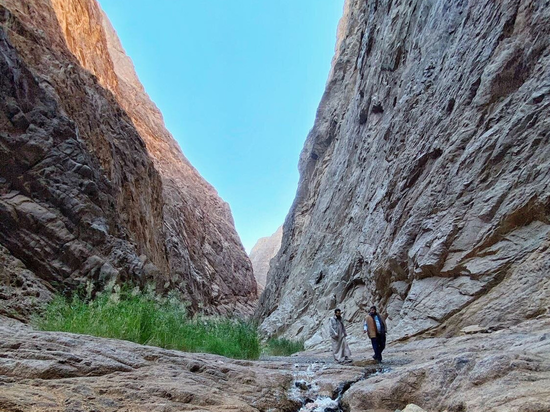 Wadi Tayyib Al Ism-Maqnah必去景点