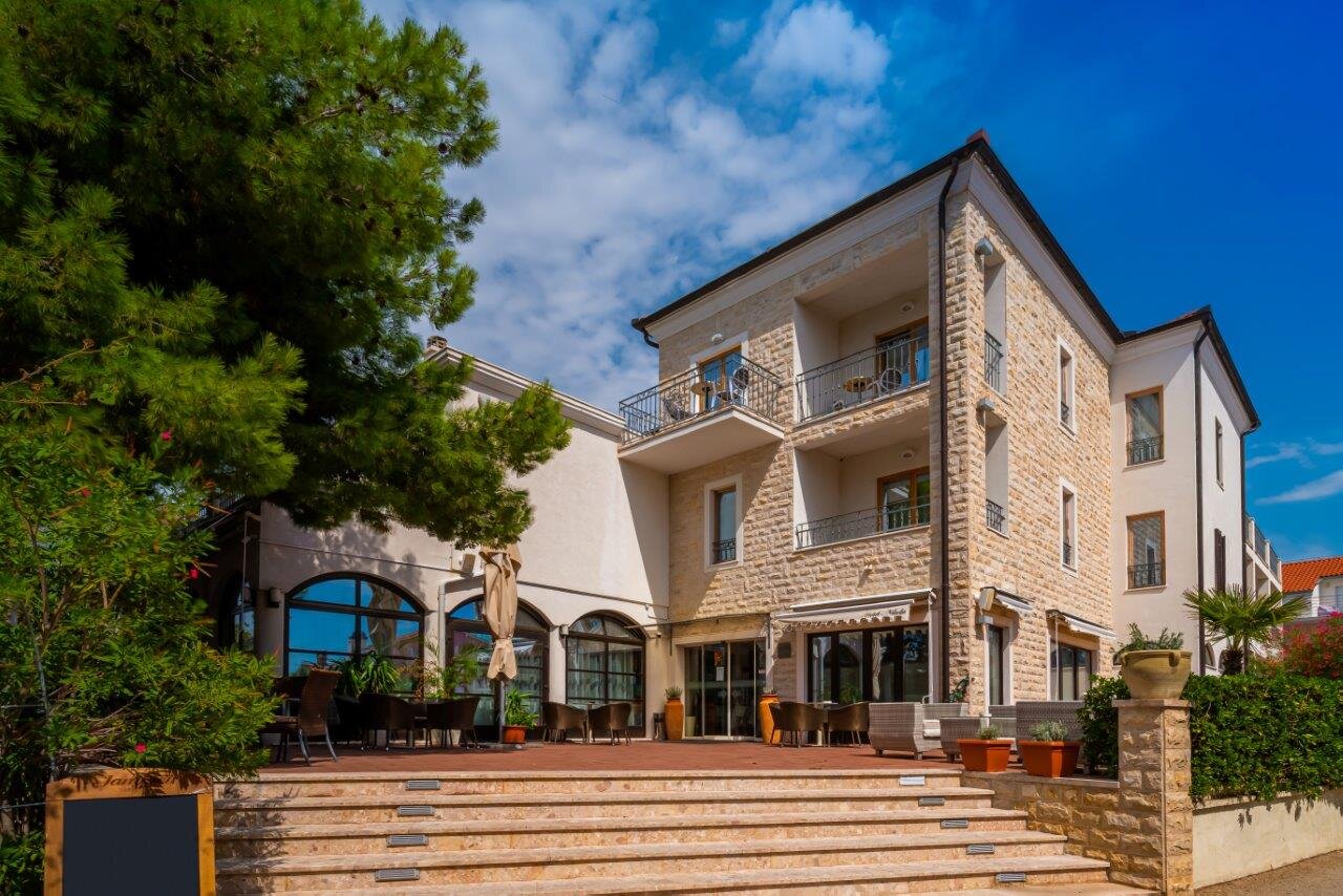 Hotel Nikola-官方
