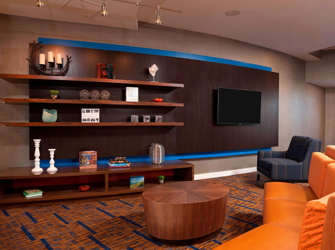 哈特福德顿万怡酒店主图