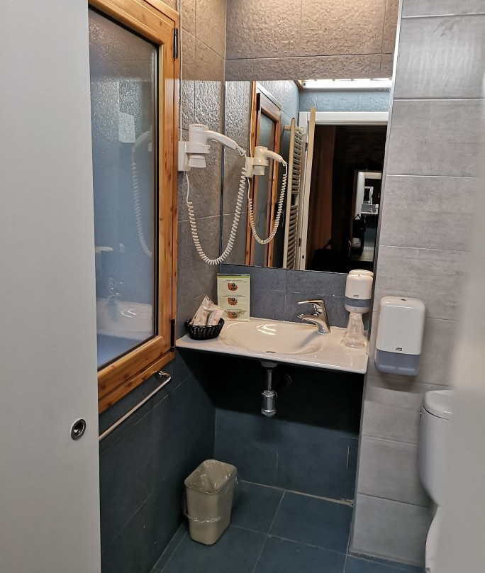 布拉塞斯酒店主图