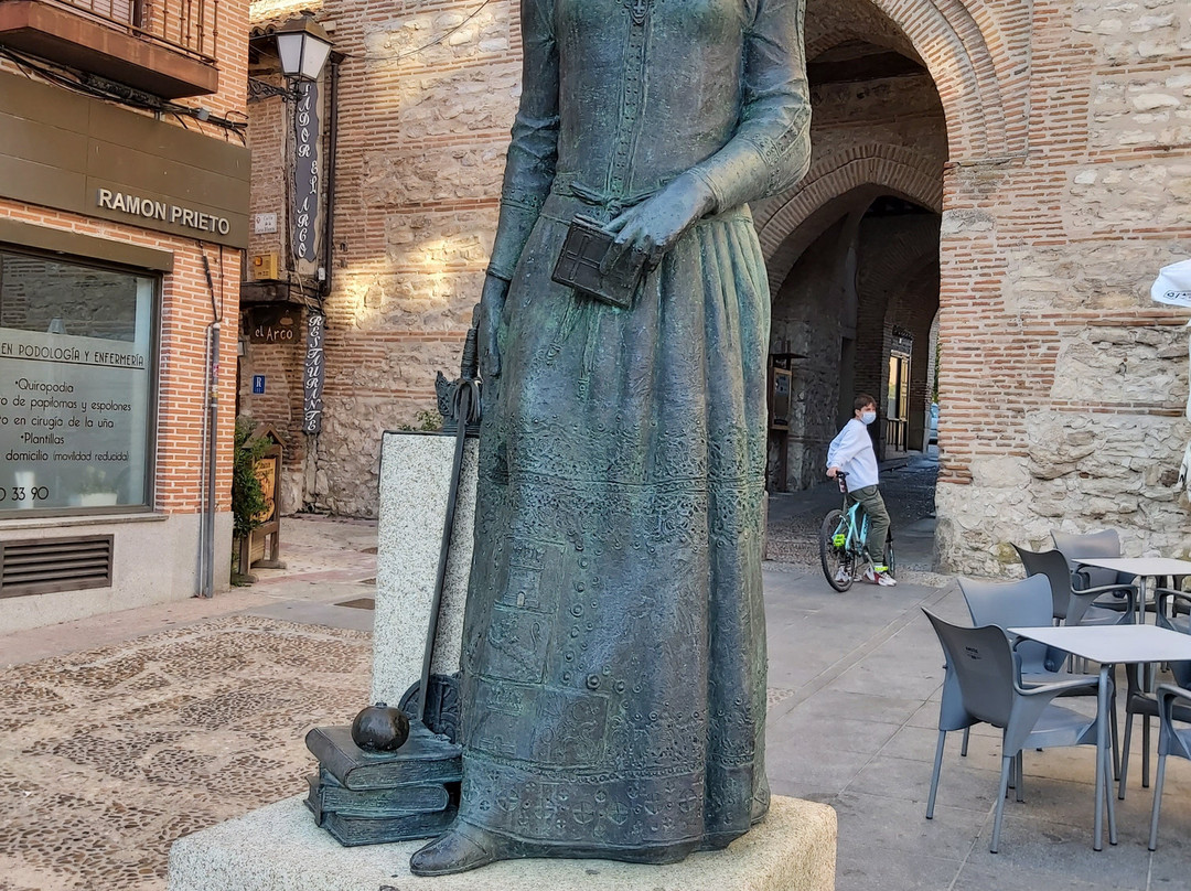 Monumento a Isabel la Catolica景点图片