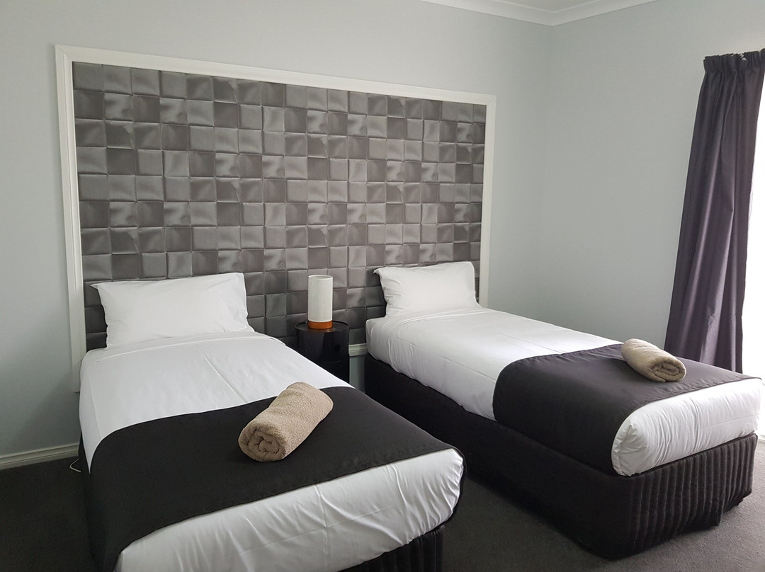 Golden Reef Motor Inn主图