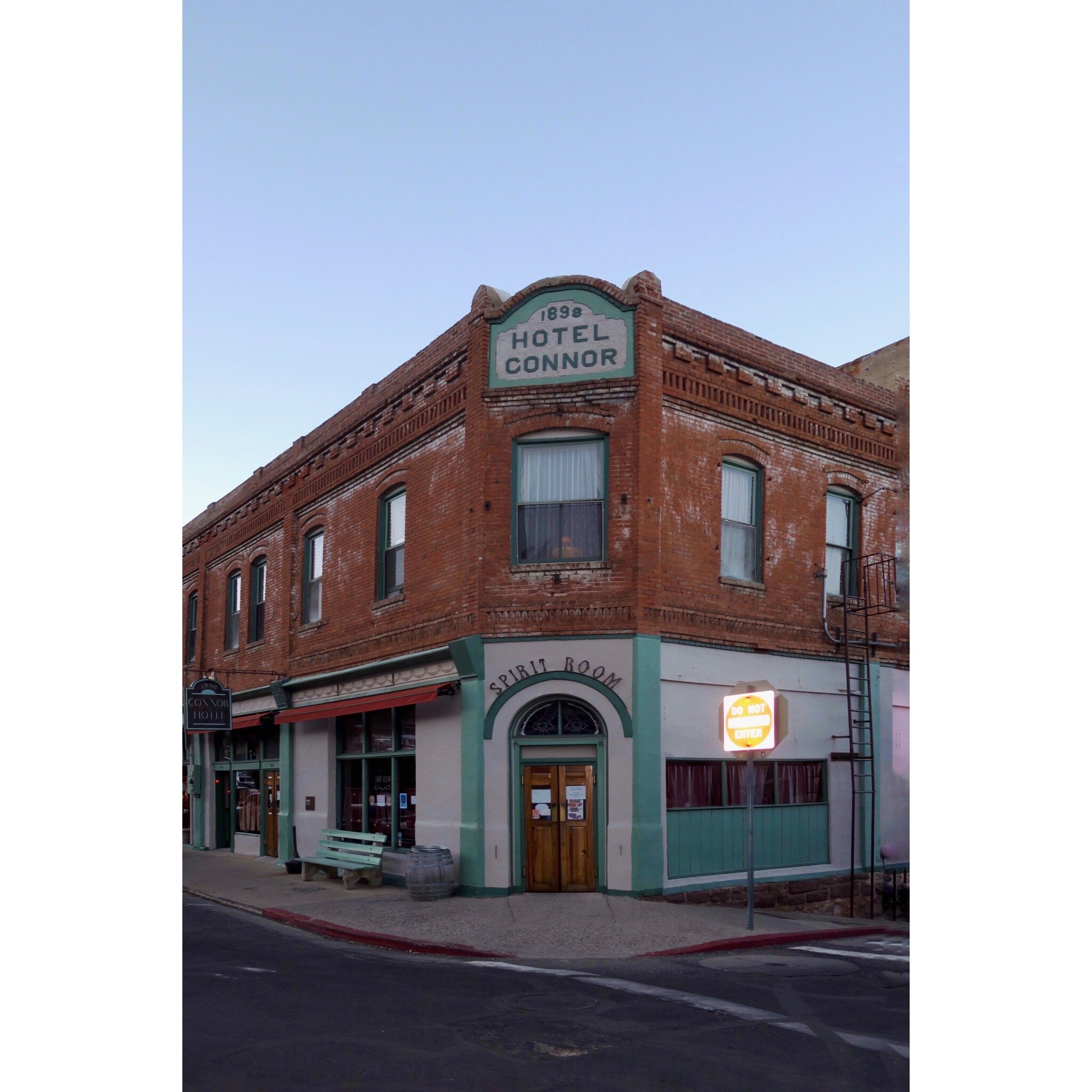 The Connor Hotel-官方