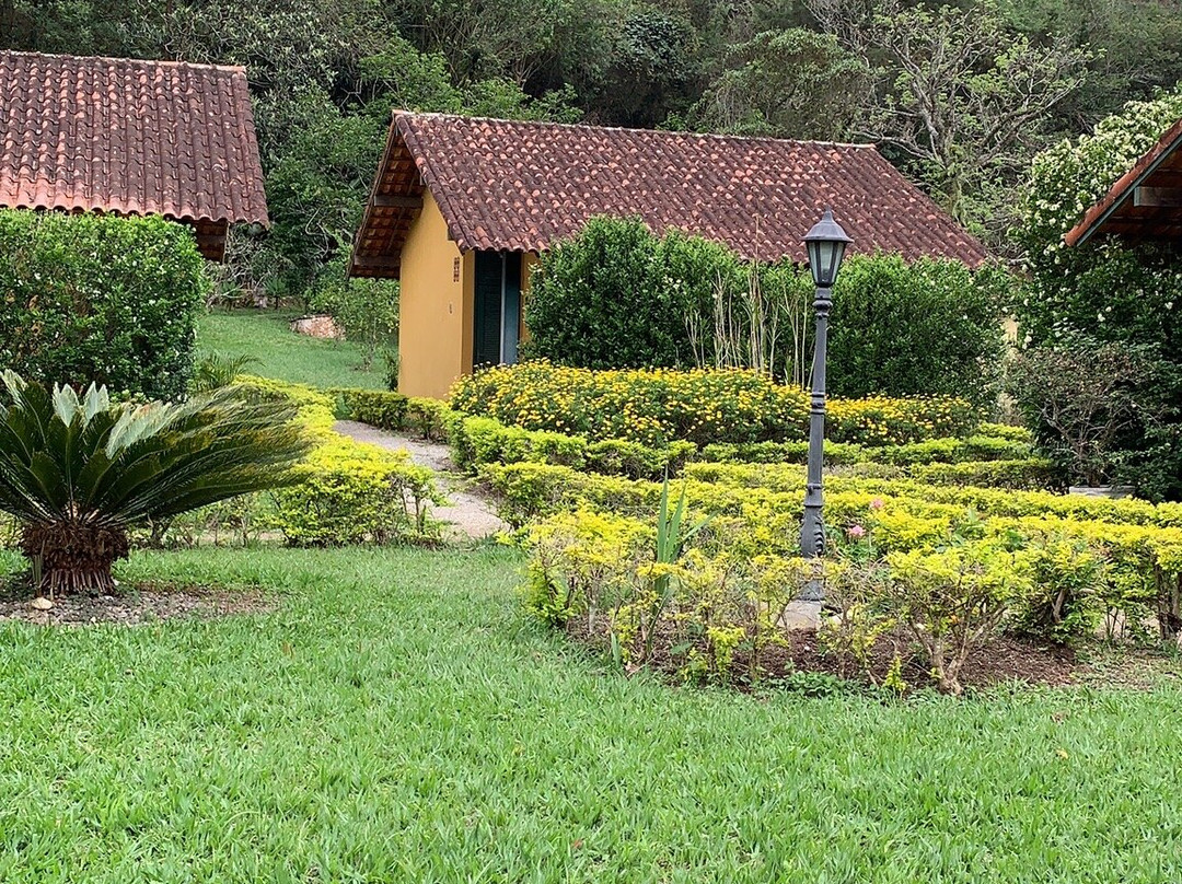 Sainte Monique Chales主图