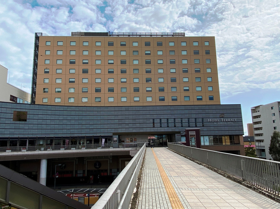 露台花园米奥酒店主图